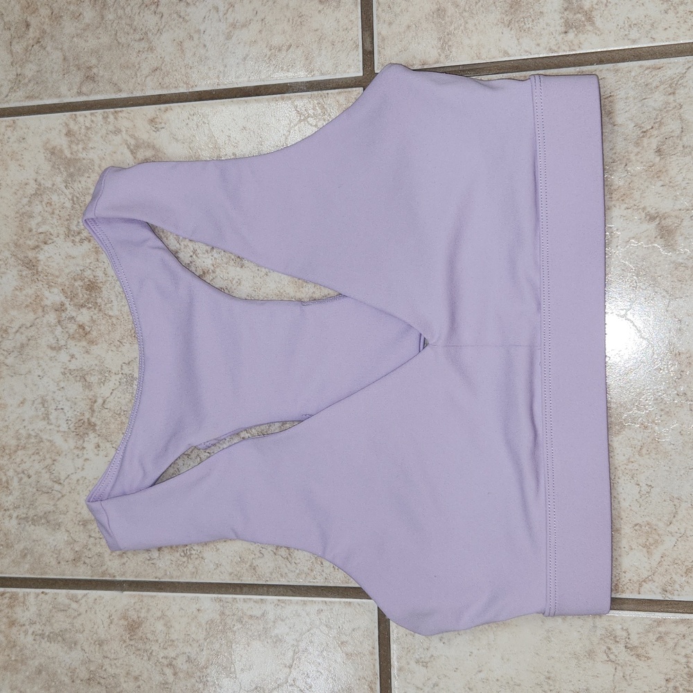 Fabletics Midi Medium Impact Sports Bra in Hazy Iris.